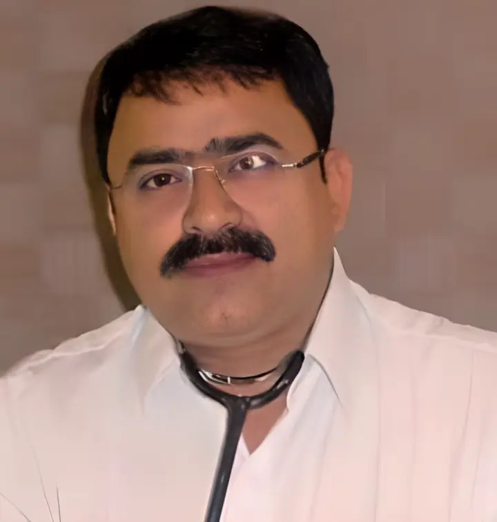 Dr. Sunil Chavan, Expert Homoeopath at Sai Sanjivani Criticare in Kalyan